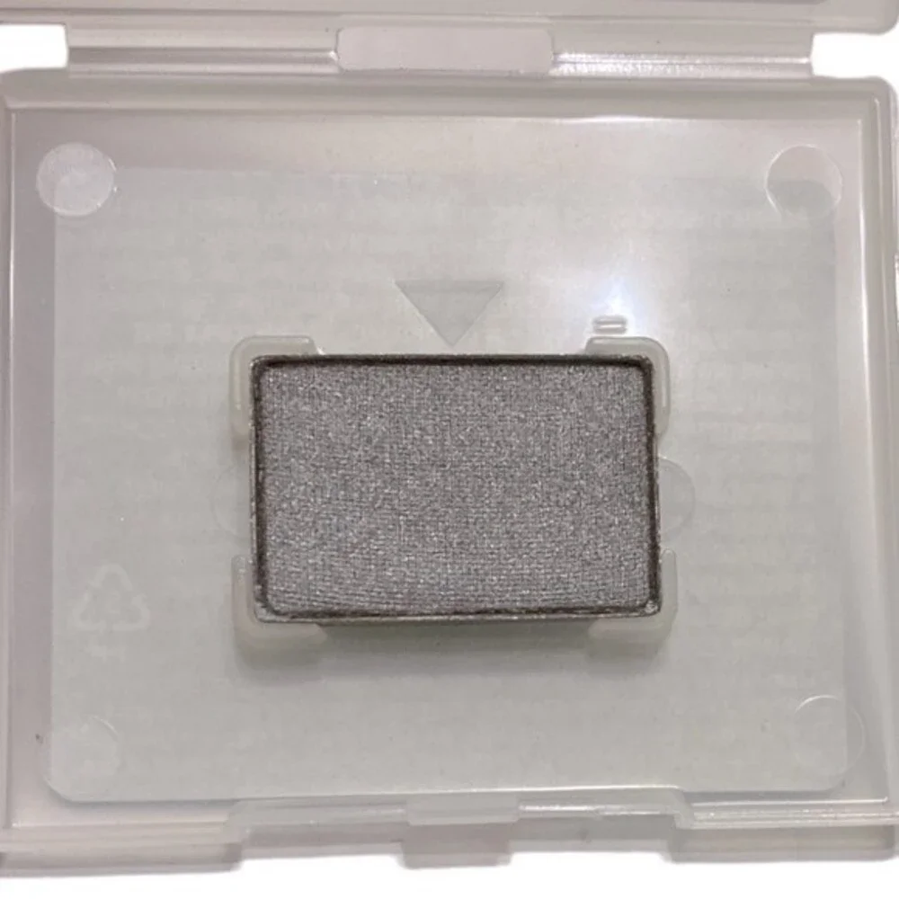 Mary Kay Mineral Eye Color Eyeshadow - Silver Satin